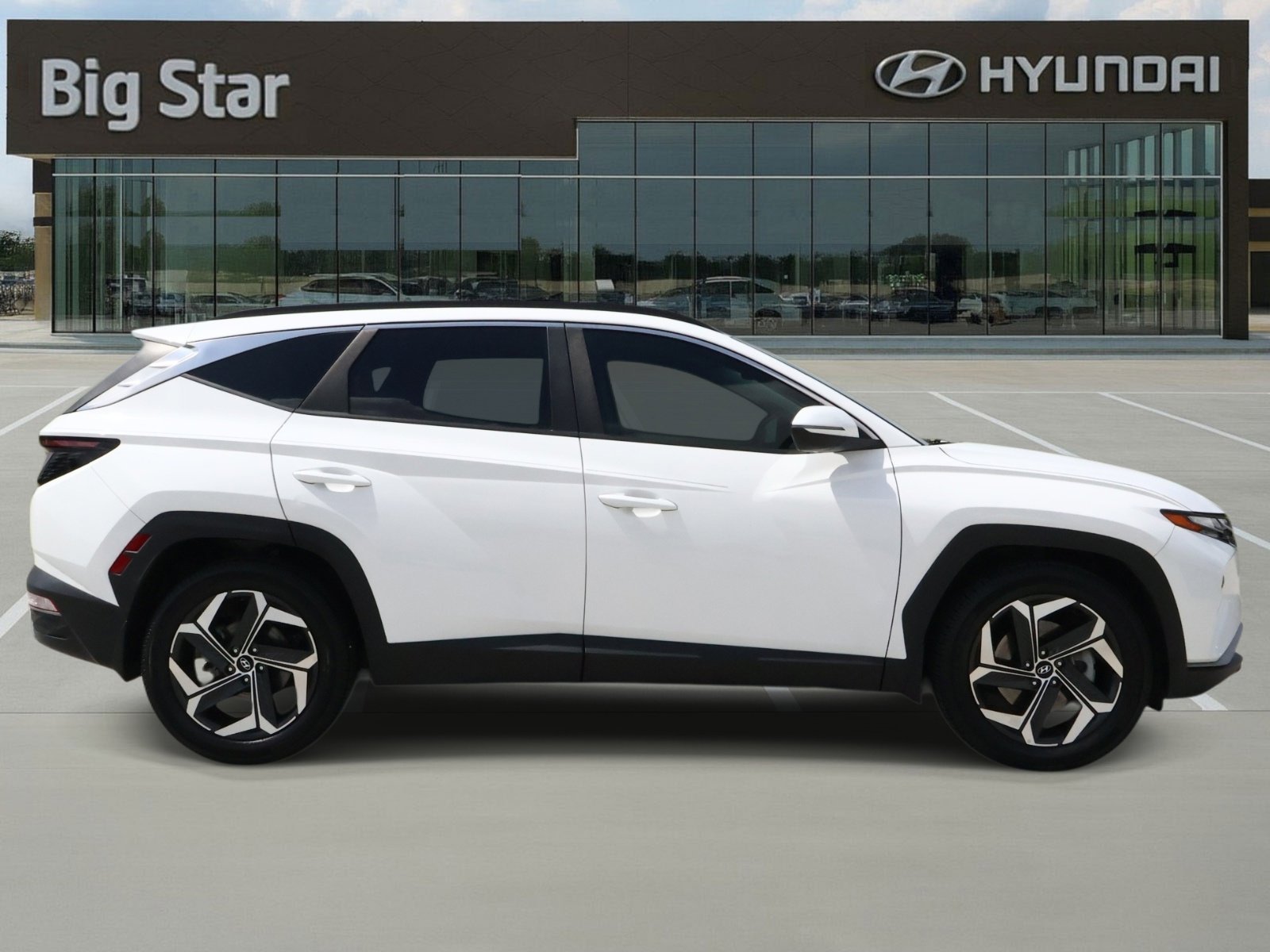 Used 2024 Hyundai Tucson SEL w/ Convenience Package FWD image 5