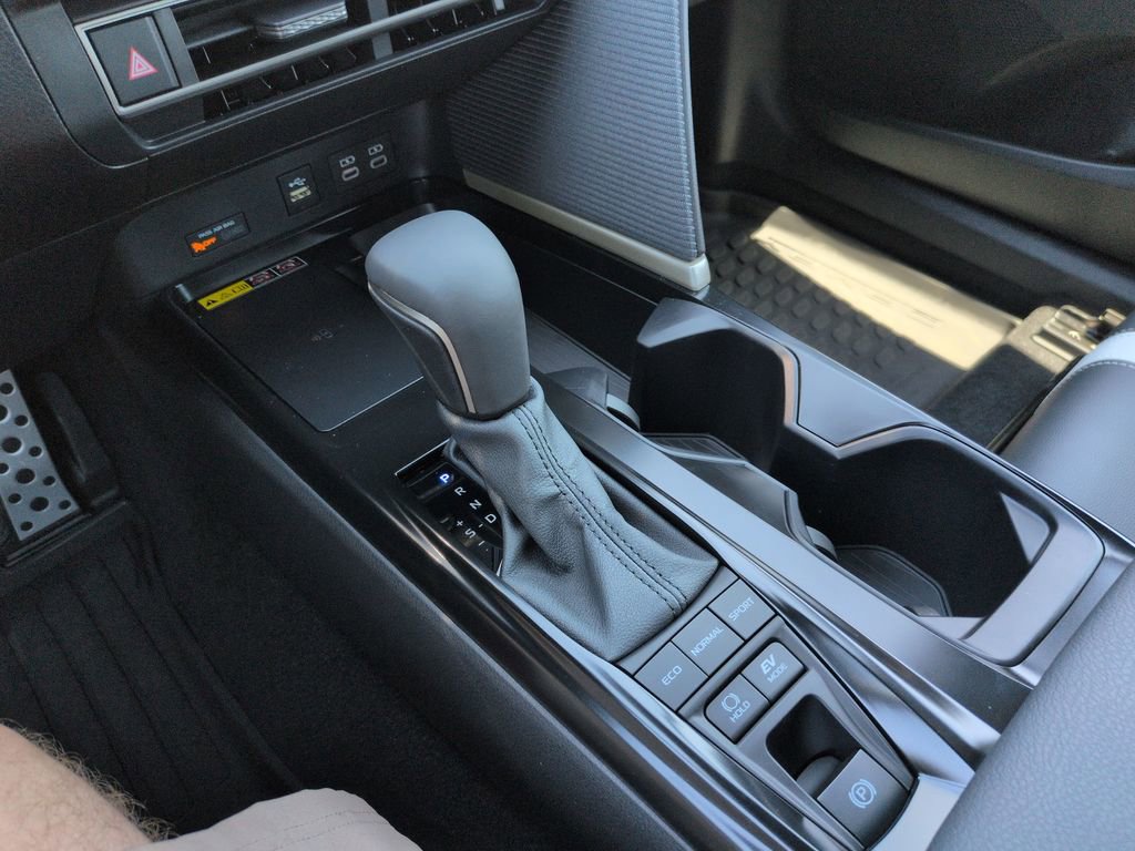 Certified 2025 Toyota Camry SE FWD image 24