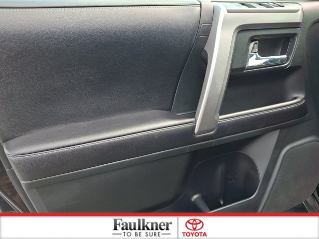 Certified 2016 Toyota 4Runner SR5 AWD/4WD image 12