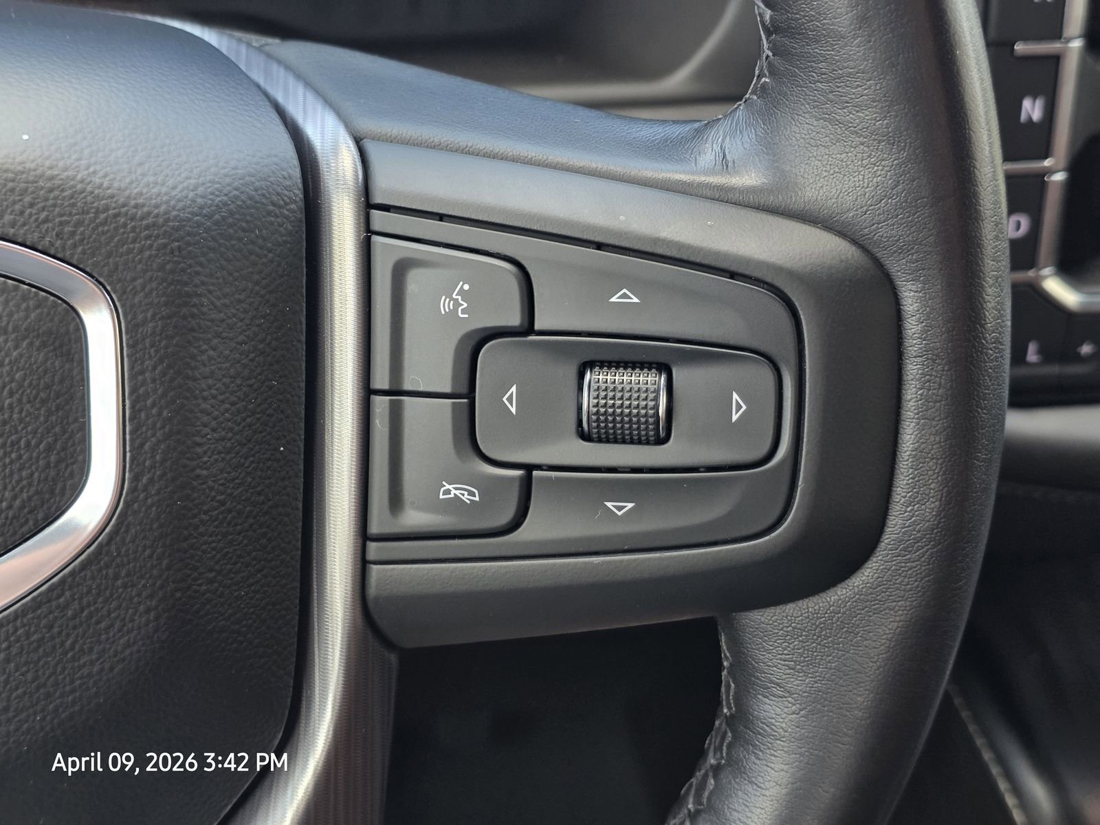 Used 2023 GMC Yukon Denali Ultimate image 33