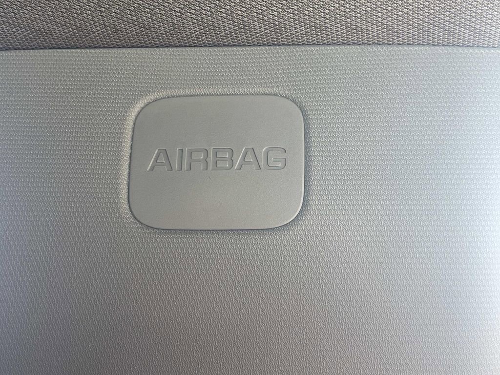 Used 2022 Chevrolet Silverado 1500 LT RWD image 29