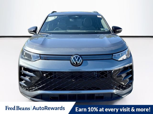 New 2026 Volkswagen Tiguan SE R-Line image 2