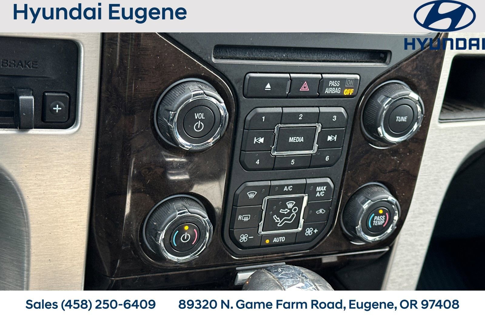 Used 2014 Ford F150 Platinum image 26