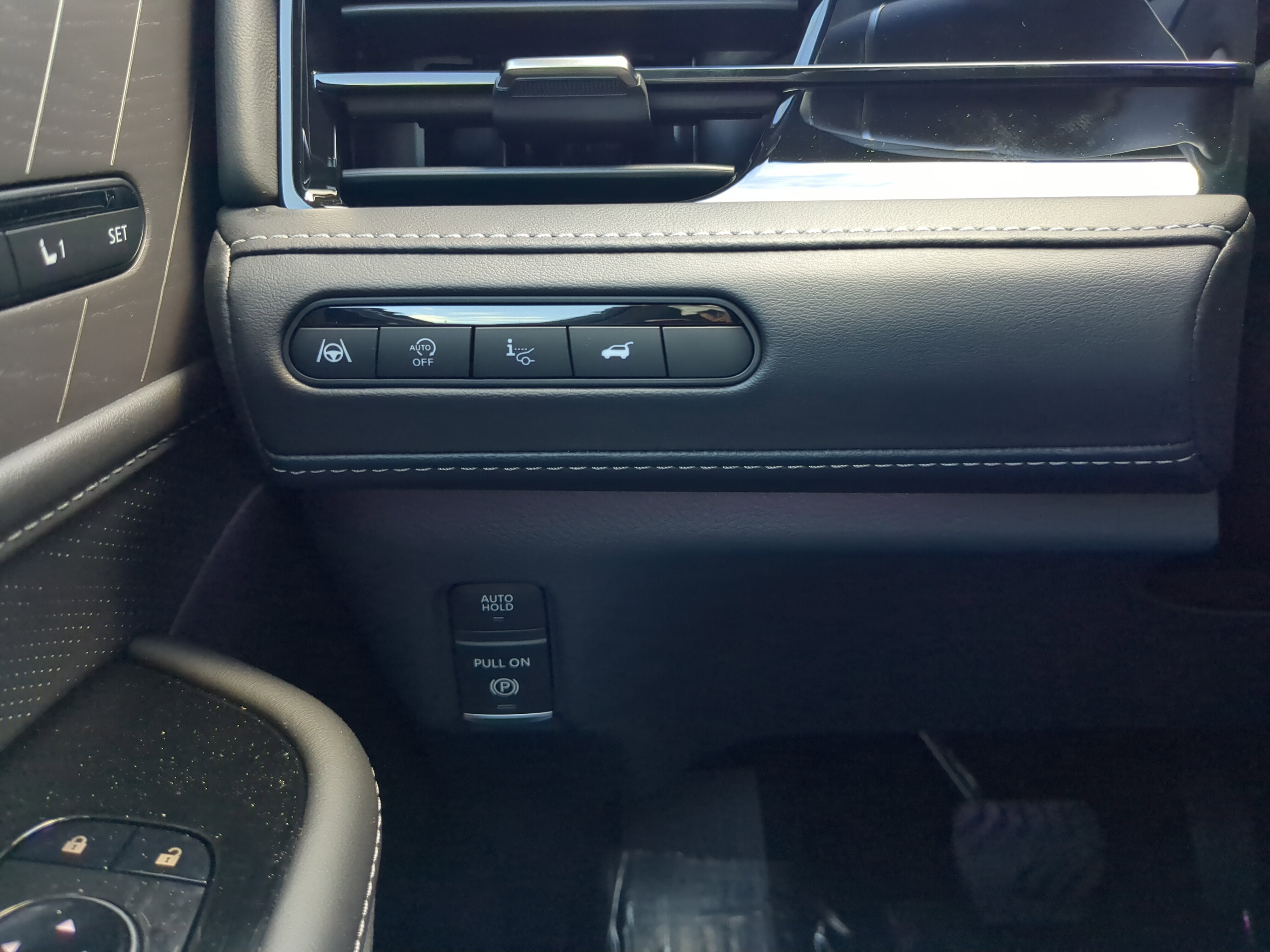 New 2026 INFINITI QX80 Autograph w/ Premium Cargo Package image 29