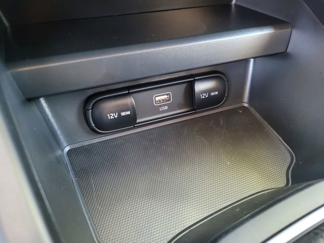 Used 2025 Kia Soul LX image 14