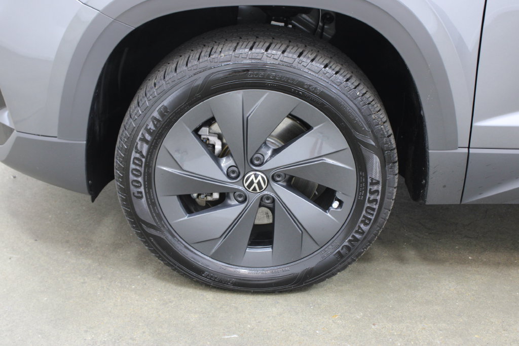 Certified 2026 Volkswagen Taos S FWD image 25