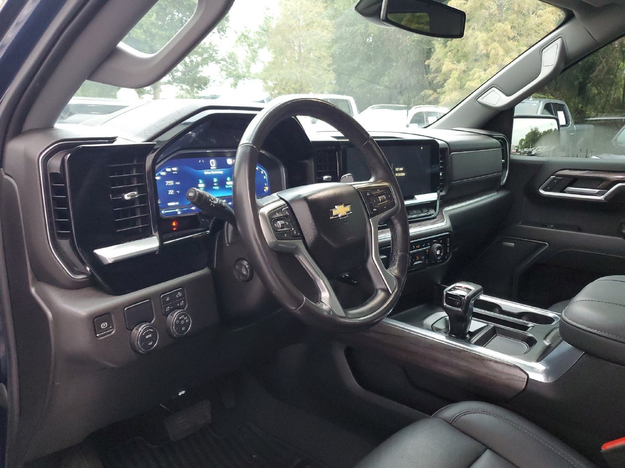 Used 2023 Chevrolet Silverado 1500 LTZ RWD image 20