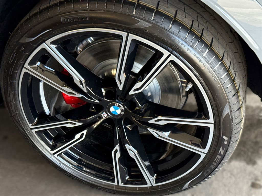 New 2026 BMW X6 M60i w/ Executive Package image 14