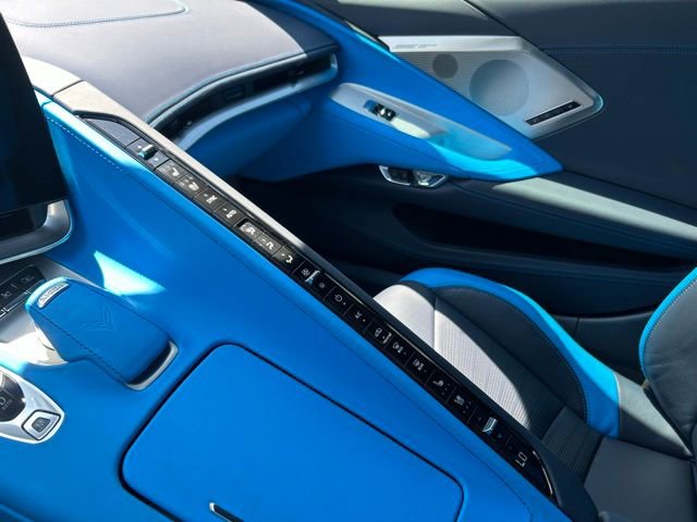 Used 2024 Chevrolet Corvette Stingray Premium Conv RWD image 22