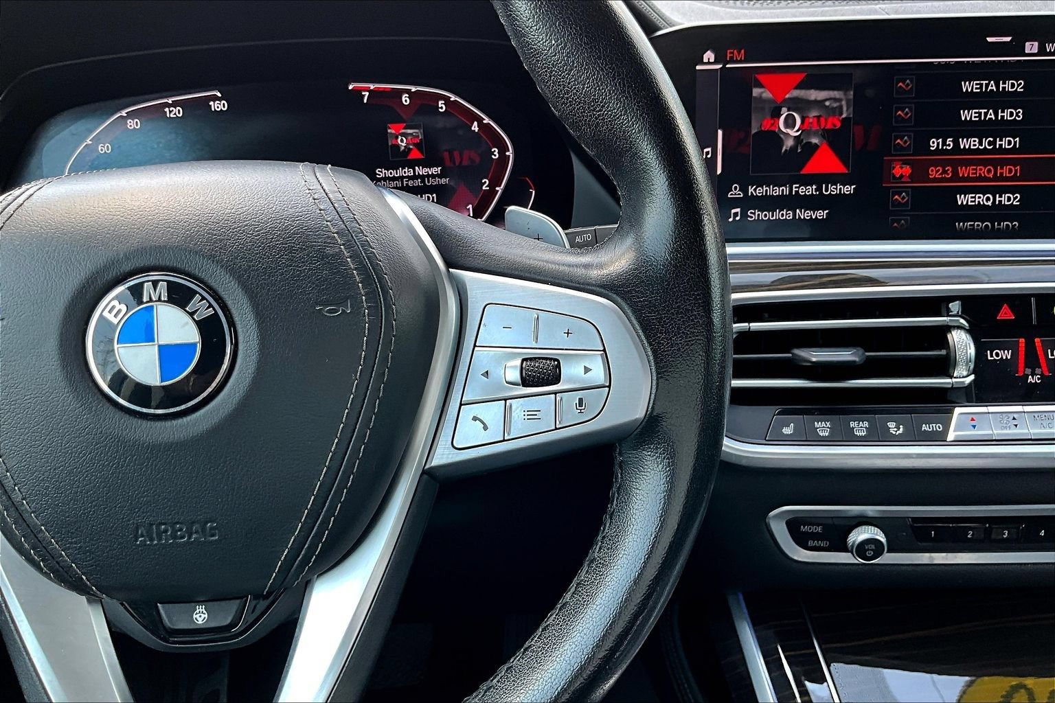 Used 2020 BMW X7 xDrive40i w/ Cold Weather Package AWD/4WD image 14