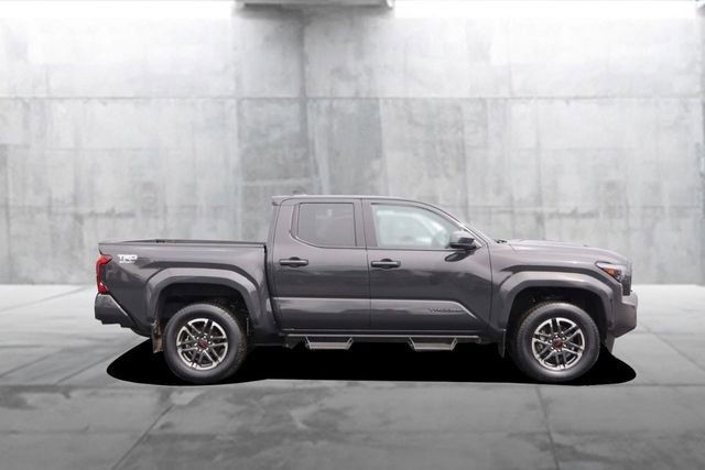 Used 2024 Toyota Tacoma TRD Sport AWD/4WD image 5