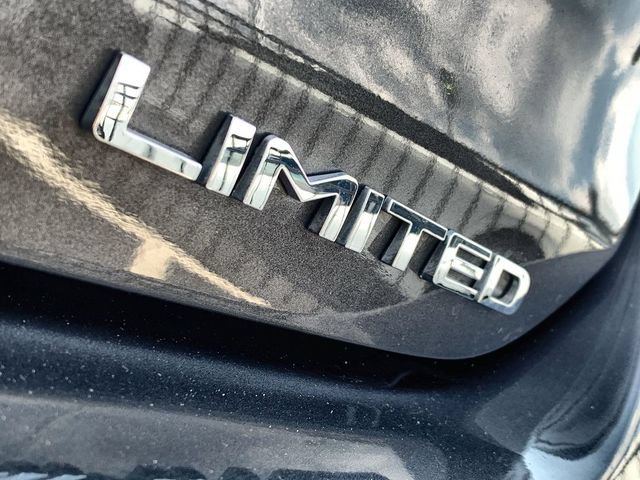 Used 2024 Toyota Highlander Limited AWD/4WD image 43
