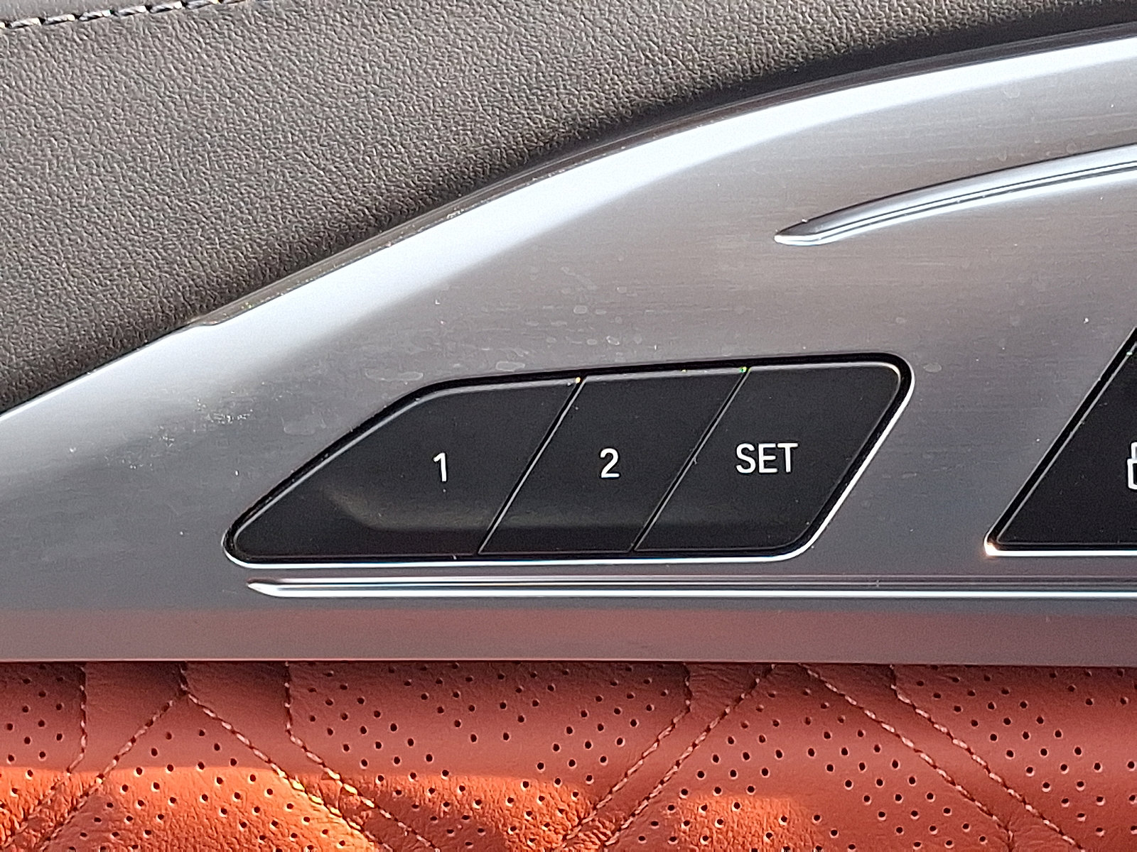 Used 2022 BMW M8 Competition w/ M Carbon Exterior Package image 28