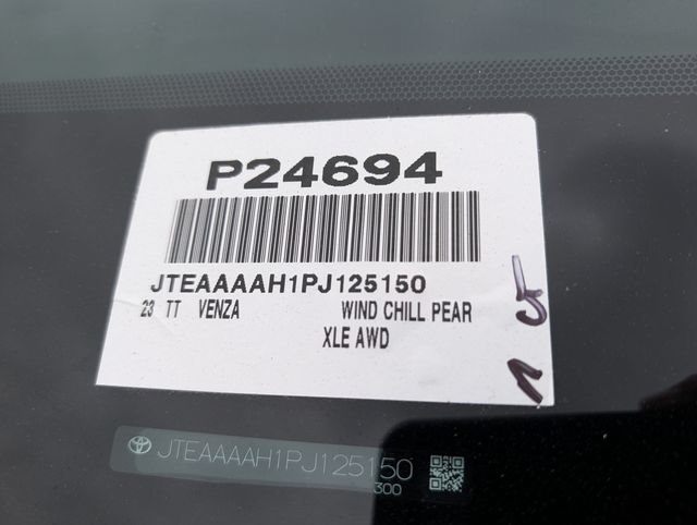 Used 2023 Toyota Venza XLE AWD/4WD image 37