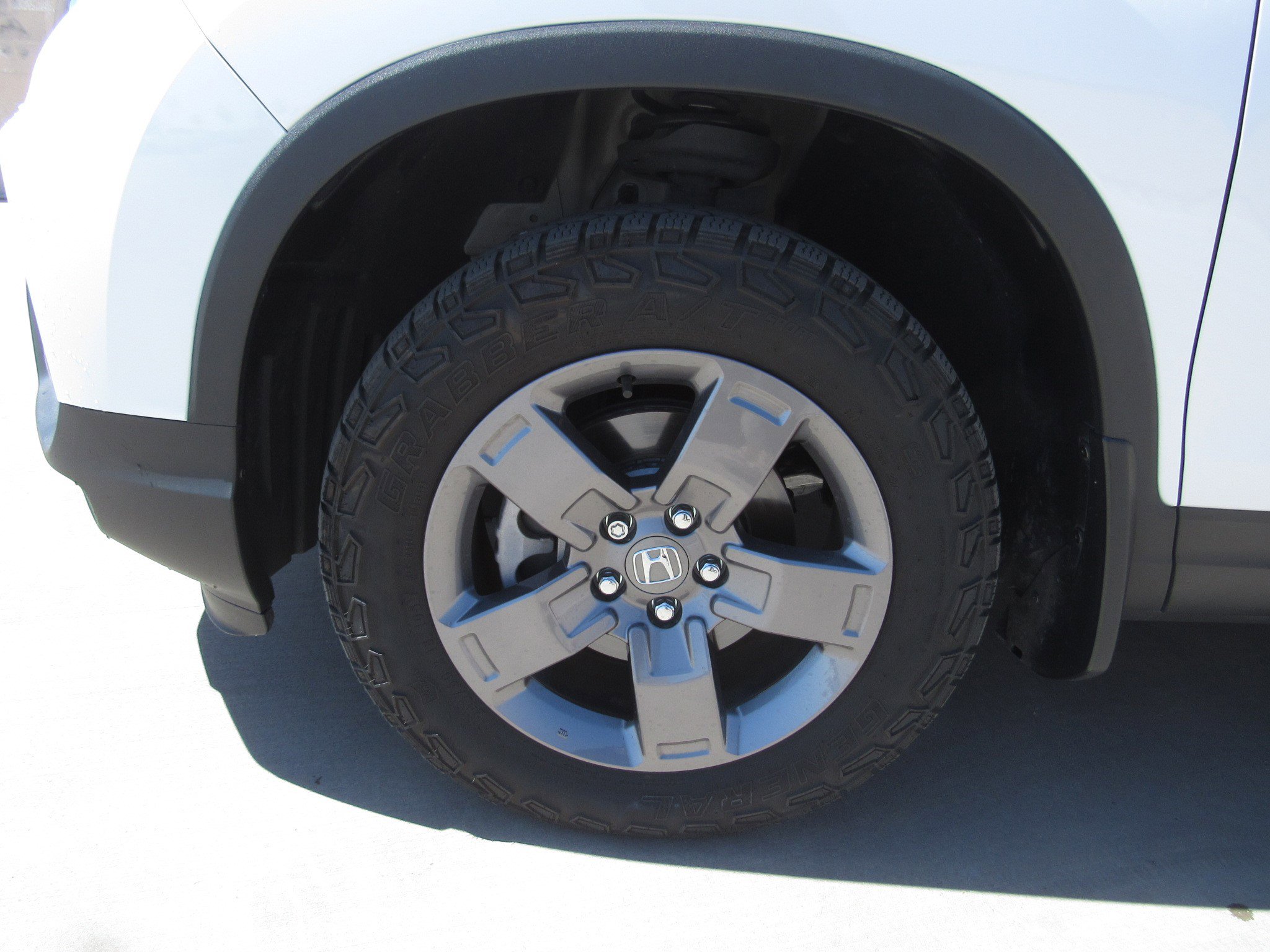 Used 2025 Honda Ridgeline TrailSport image 4