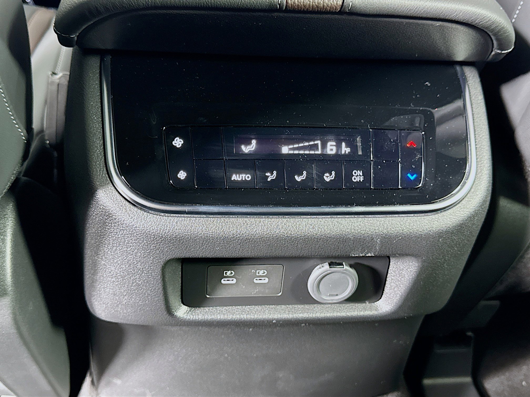 New 2026 Nissan Armada SL w/ Captain's Chari Seat Package image 25