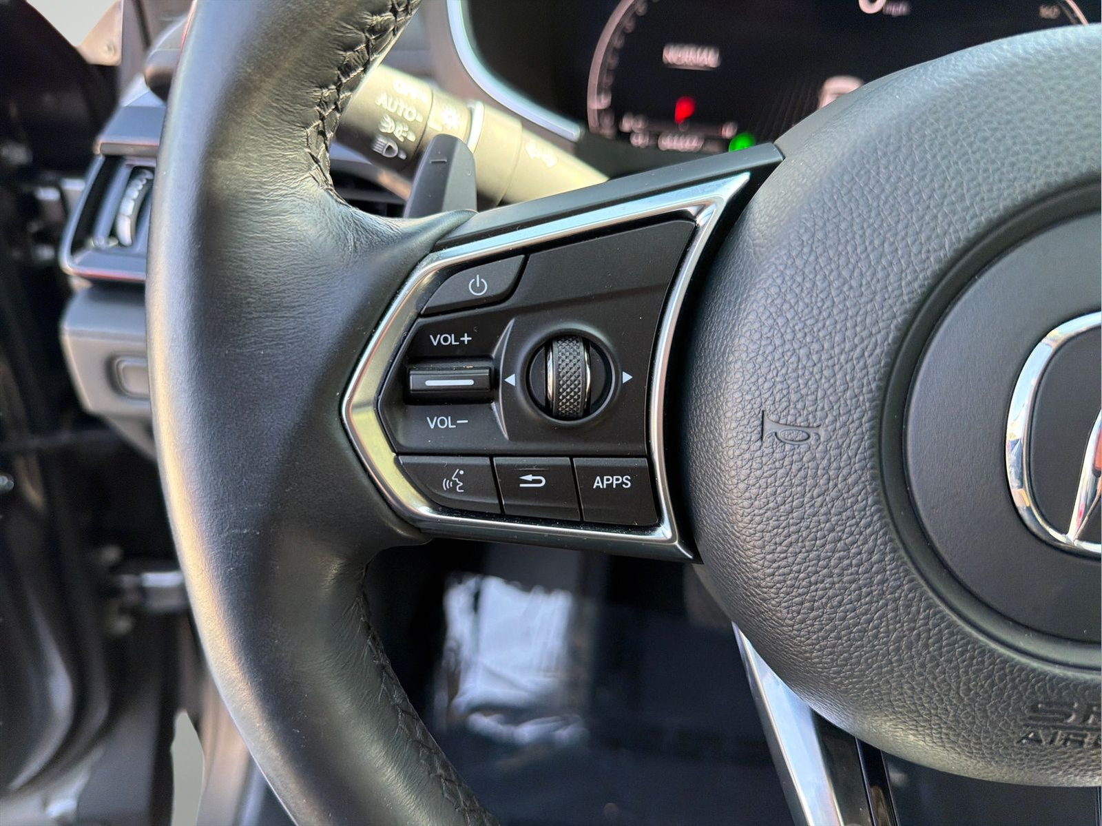 Used 2023 Acura MDX w/ Technology Package AWD/4WD image 13