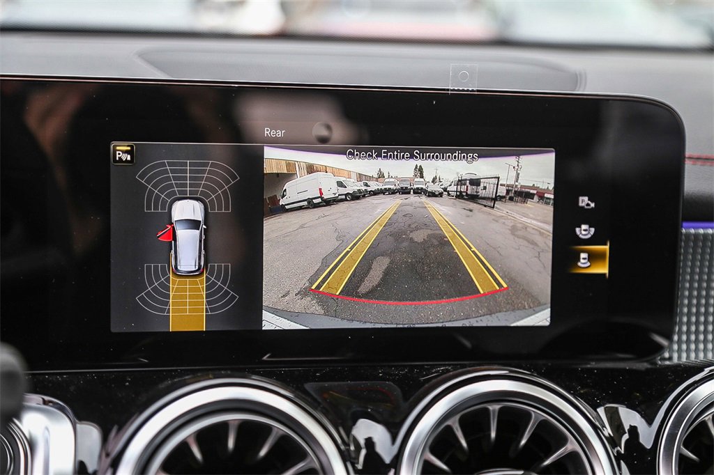 Used 2023 Mercedes-Benz EQB 350 4MATIC SUV image 31