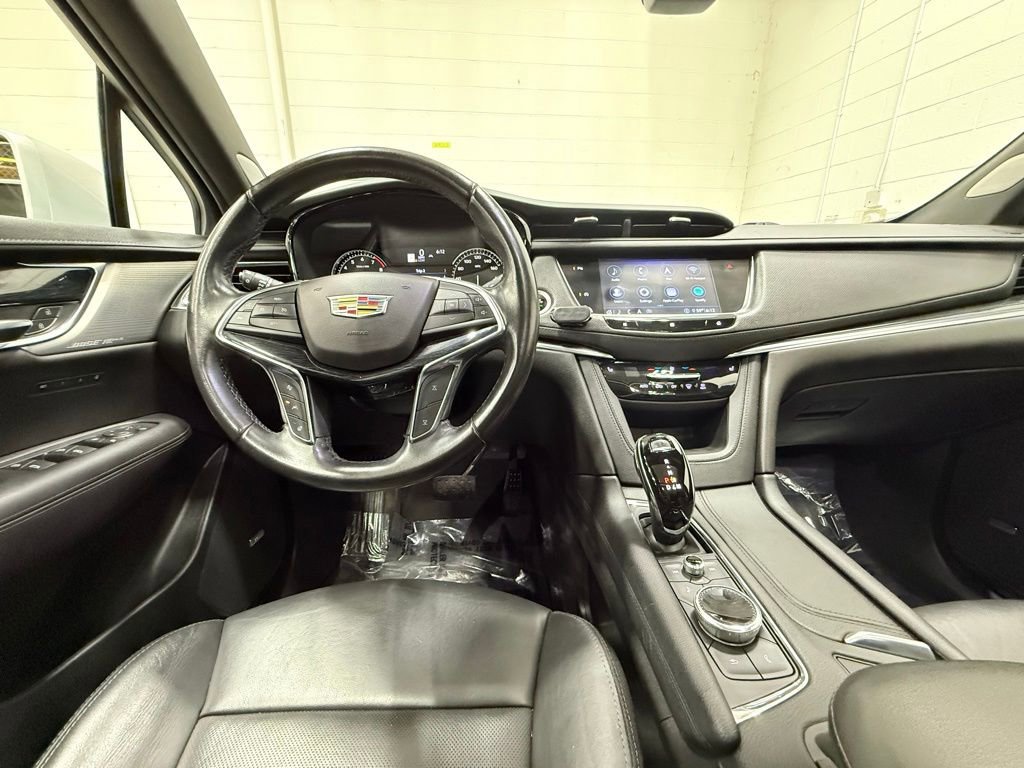 Used 2020 Cadillac XT5 Premium Luxury w/ LPO, Floor Liner Package image 34