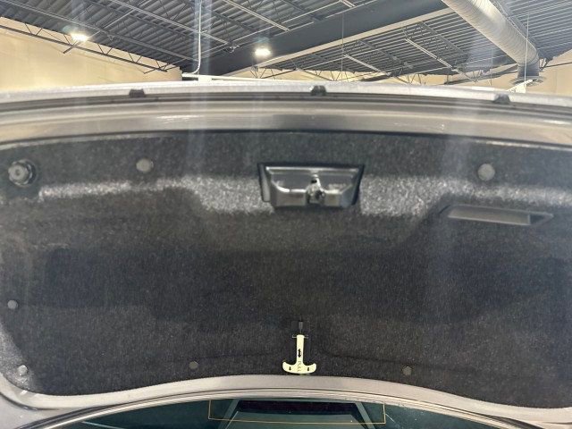 Used 2016 INFINITI Q70 Hybrid w/ Deluxe Touring Package image 6