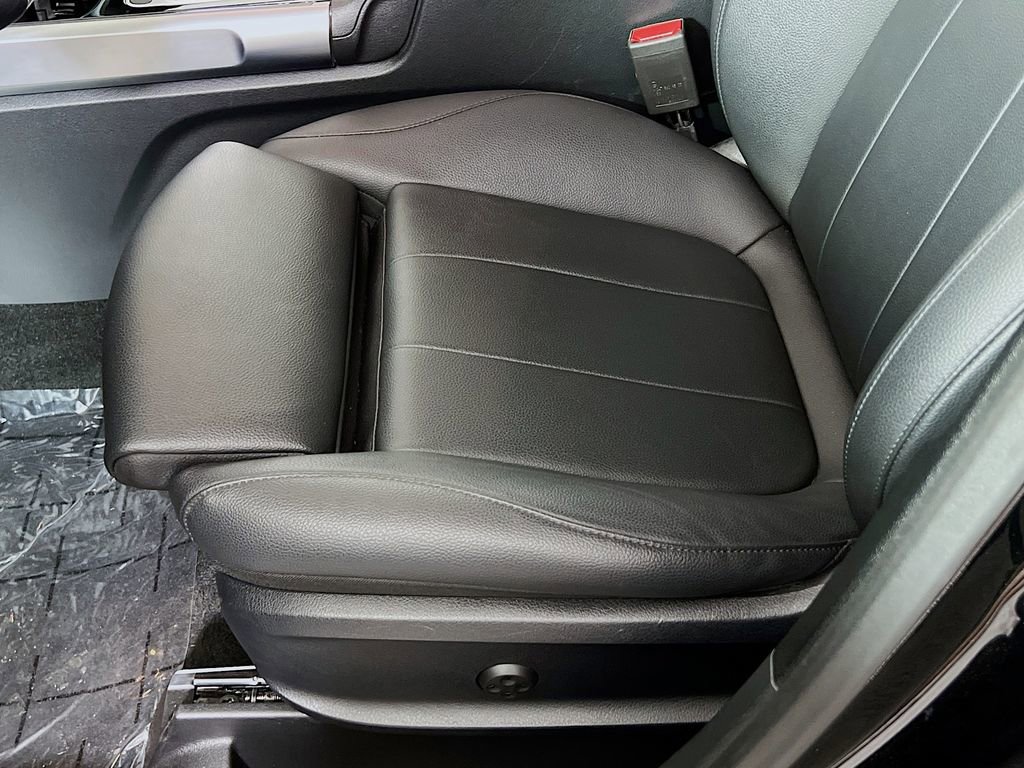 Used 2024 Mercedes-Benz GLB 250 image 20