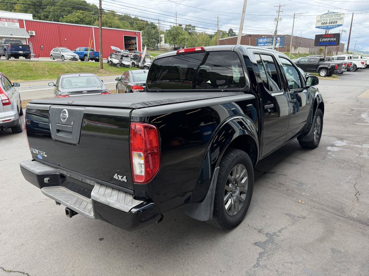 Used 2012 Nissan Frontier SV w/ Sport Appearance Pkg AWD/4WD image 4