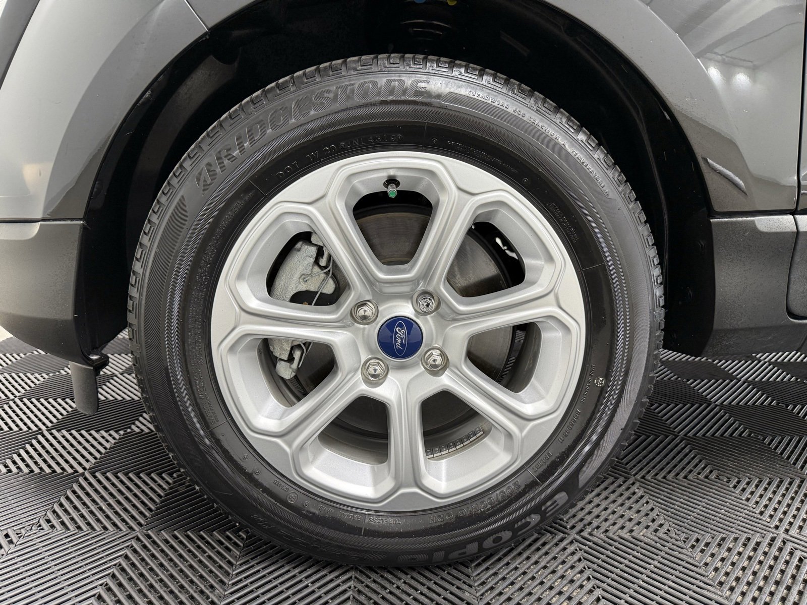 Used 2020 Ford EcoSport SE w/ SE Convenience Package image 28