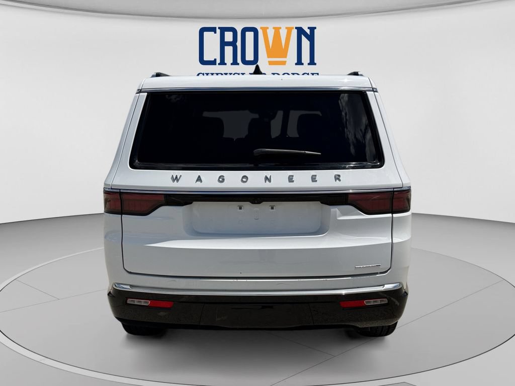 Used 2024 Jeep Wagoneer Series II w/ Flexible Seating Group AWD/4WD image 4