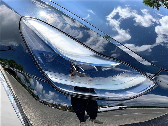 Used 2022 Tesla Model 3 Long Range AWD/4WD image 28