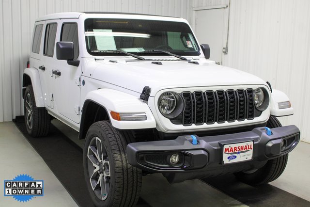 Used 2024 Jeep Wrangler Unlimited image 1