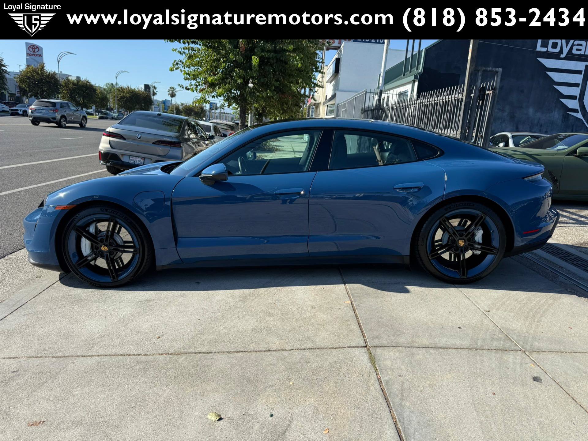 Used 2022 Porsche Taycan RWD image 4