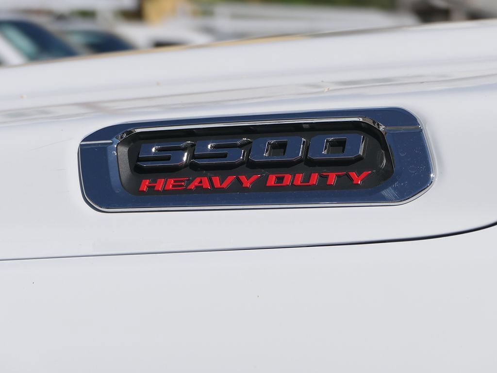 New 2026 RAM 5500 Tradesman w/ Chrome Appearance Group AWD/4WD image 9