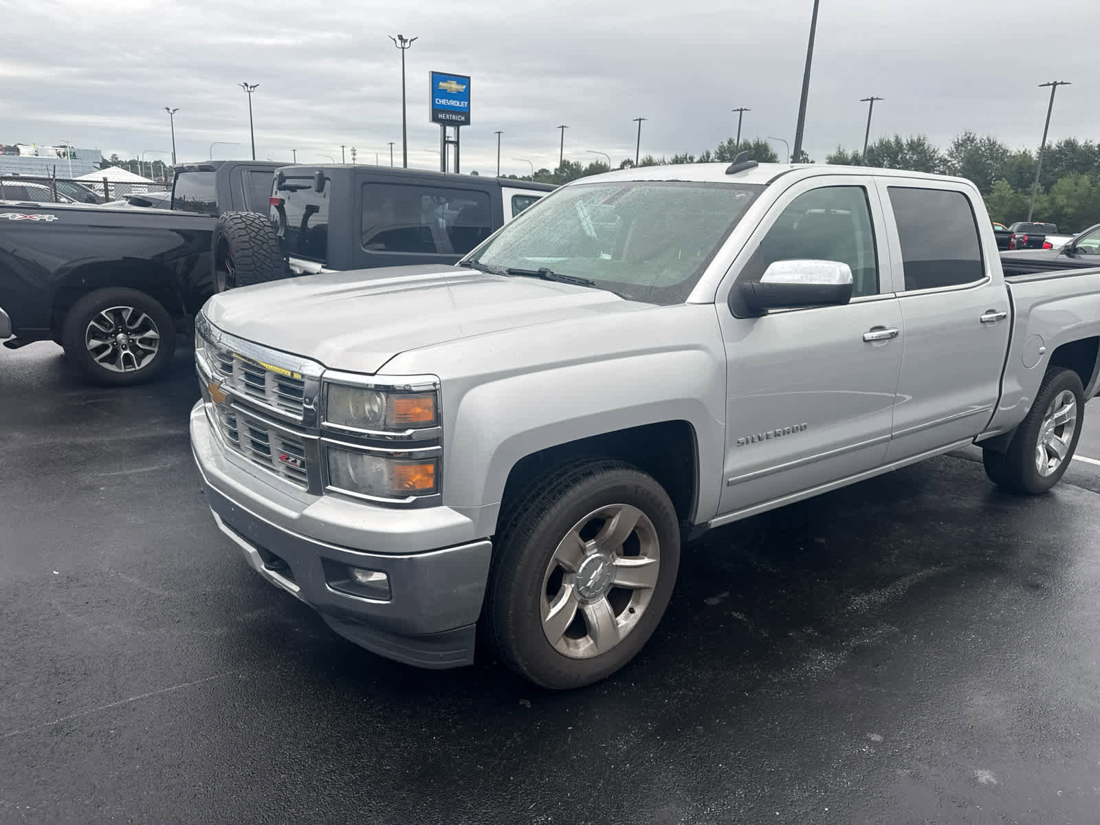 Used 2015 Chevrolet Silverado 1500 LTZ Z71 image 4