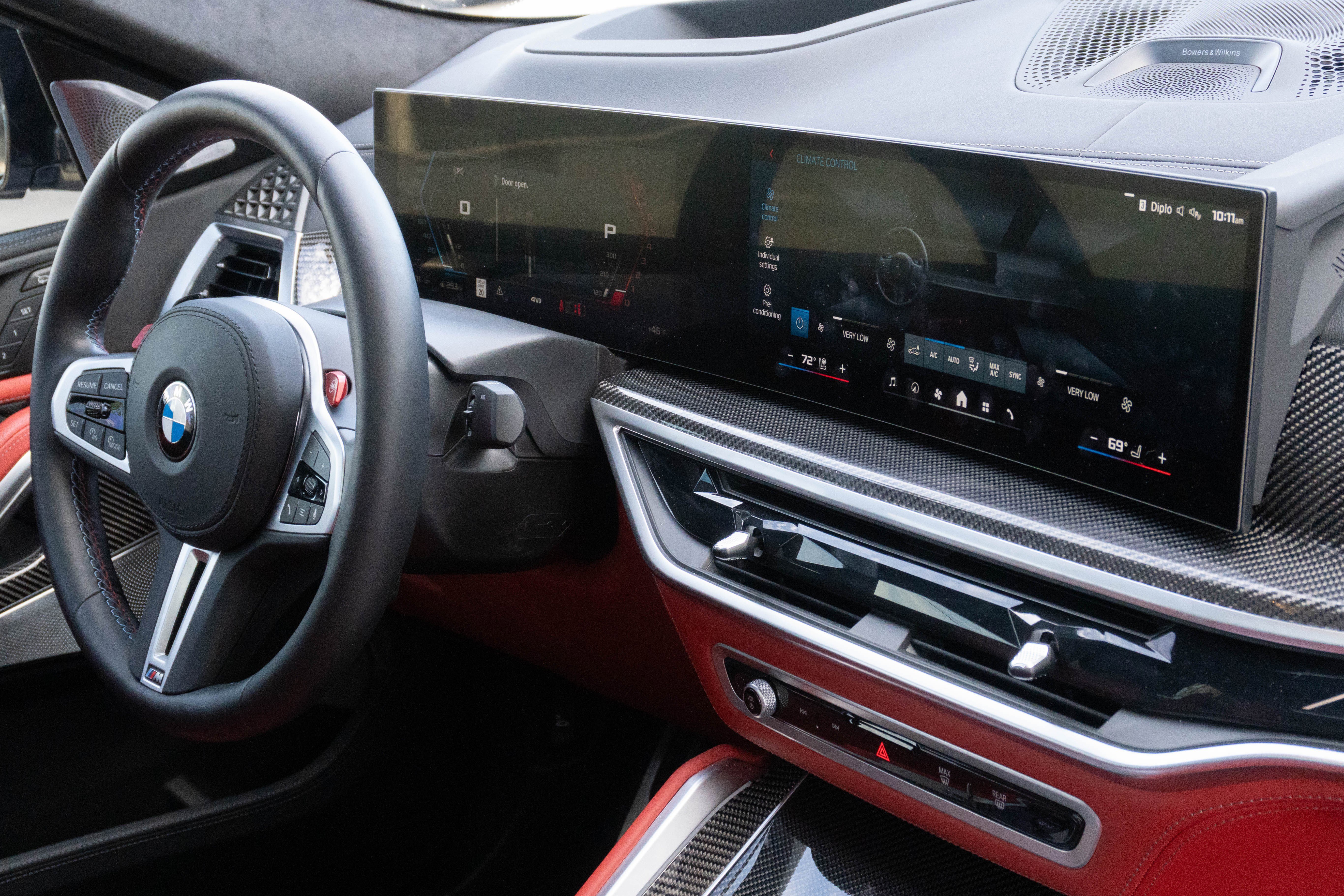 Used 2026 BMW X6 M Competition w/ Executive Package image 9