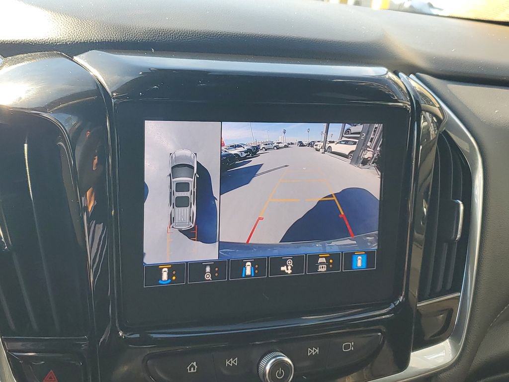 Used 2023 Chevrolet Traverse High Country image 27