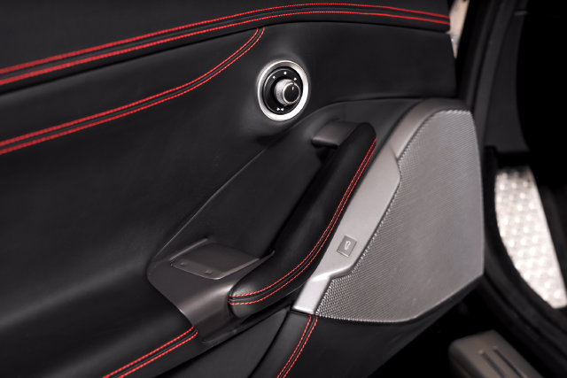 Certified 2020 Ferrari Portofino RWD image 64