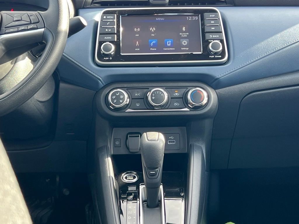 New 2025 Nissan Versa SV w/ Trunk Package image 23