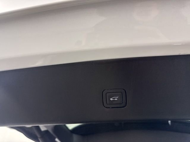 Used 2019 Chevrolet Traverse Premier w/ Redline Edition image 15