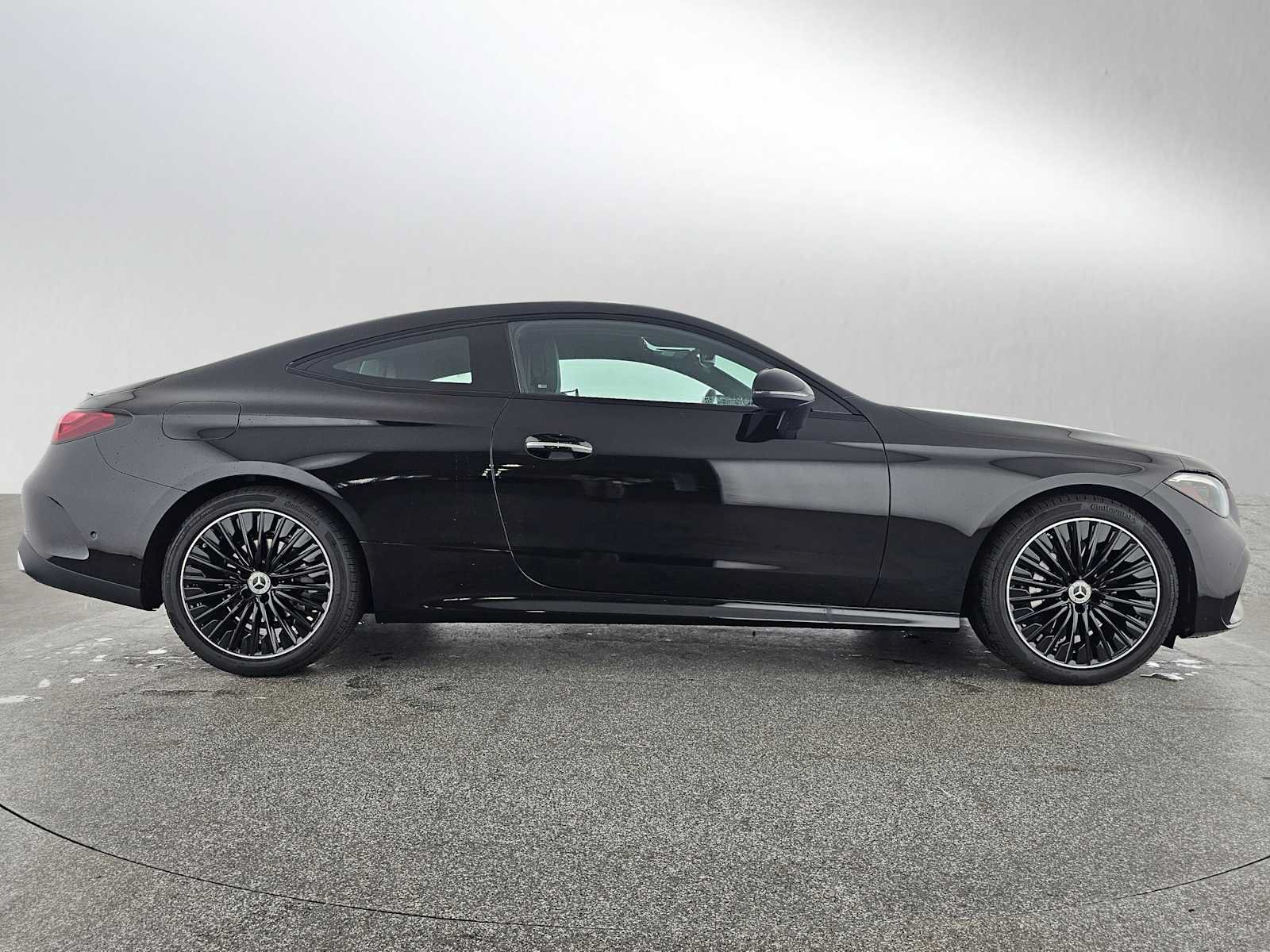 New 2026 Mercedes-Benz CLE 300 4MATIC Coupe image 2