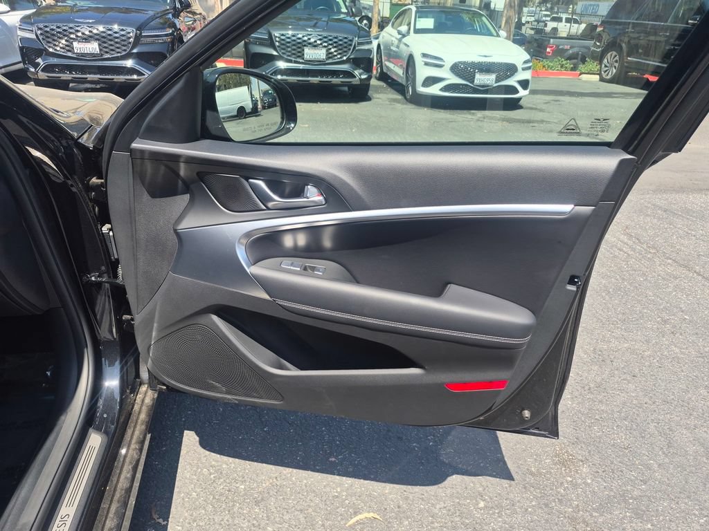 Used 2026 Genesis G70 2.5T RWD image 21