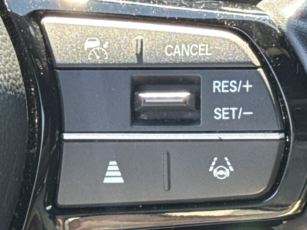 Used 2025 Honda HR-V Sport image 25