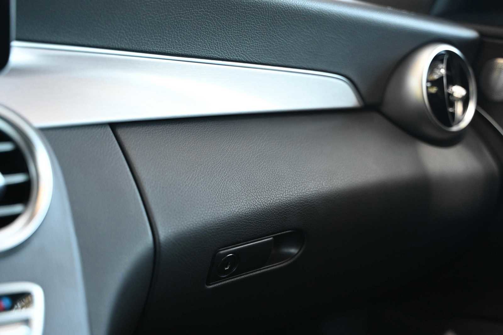Used 2021 Mercedes-Benz C 300 Cabriolet image 21