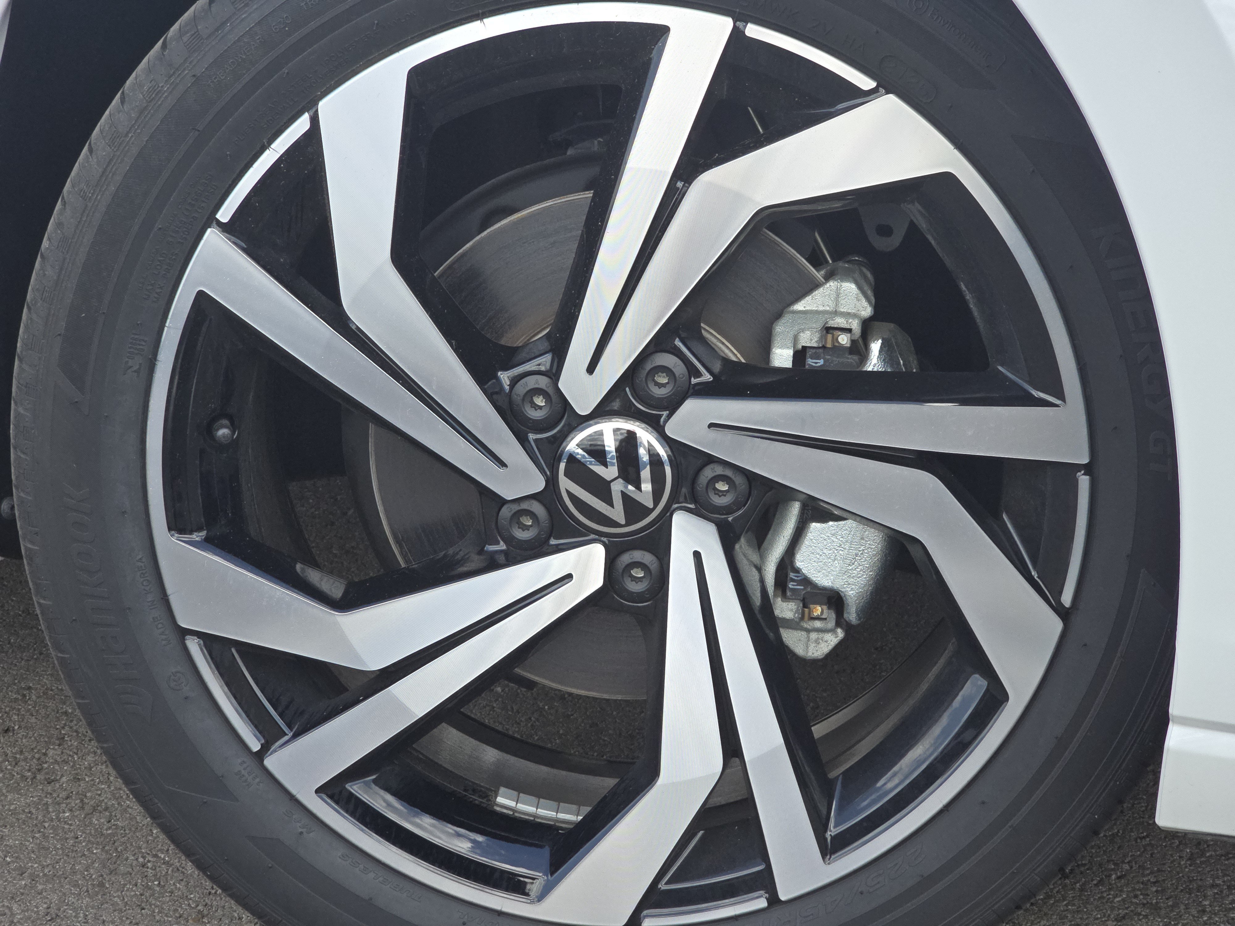 New 2026 Volkswagen Jetta SEL FWD image 14