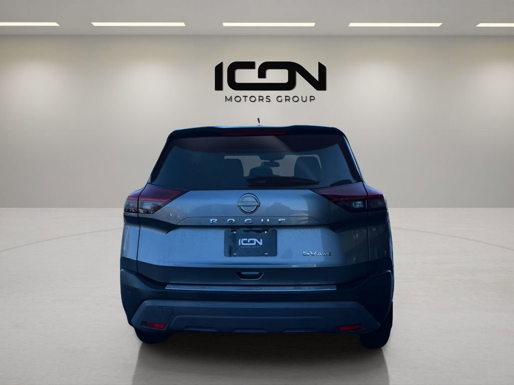 Used 2023 Nissan Rogue SV image 4