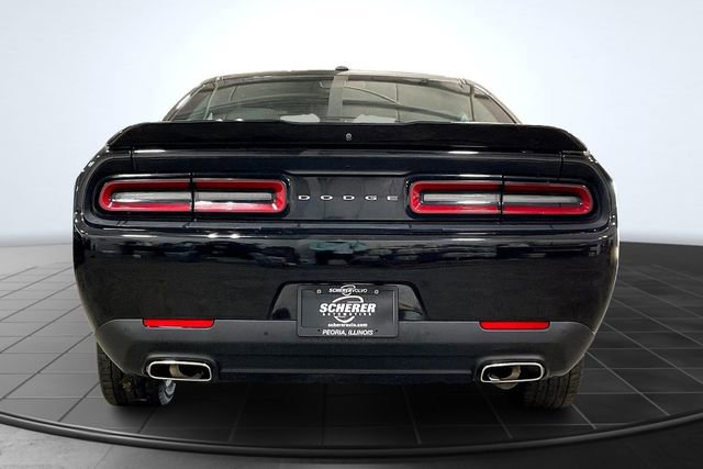 Used 2022 Dodge Challenger GT image 4