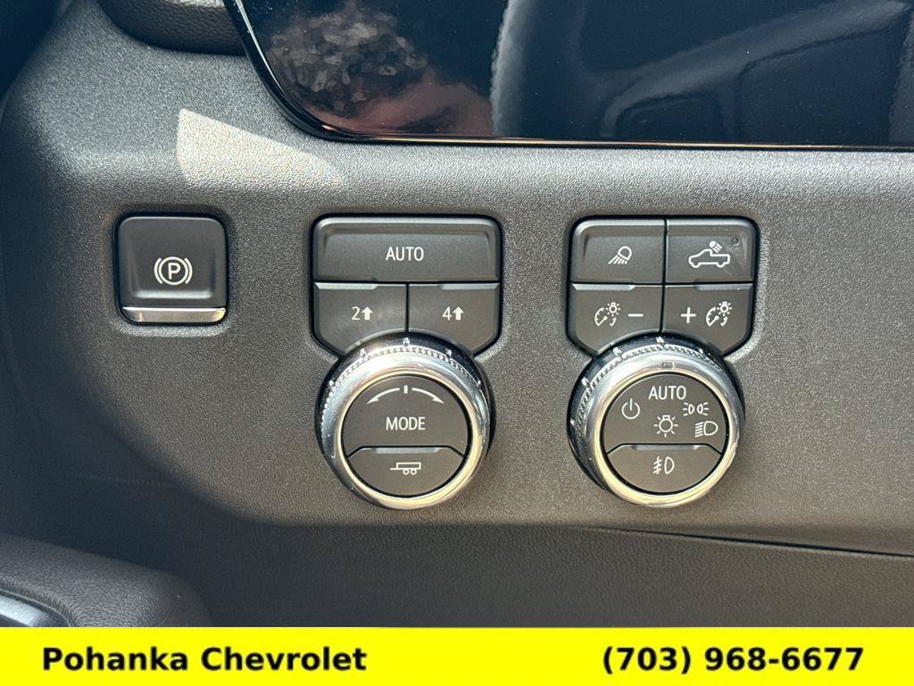Certified 2026 GMC Sierra 1500 SLT AWD/4WD image 17