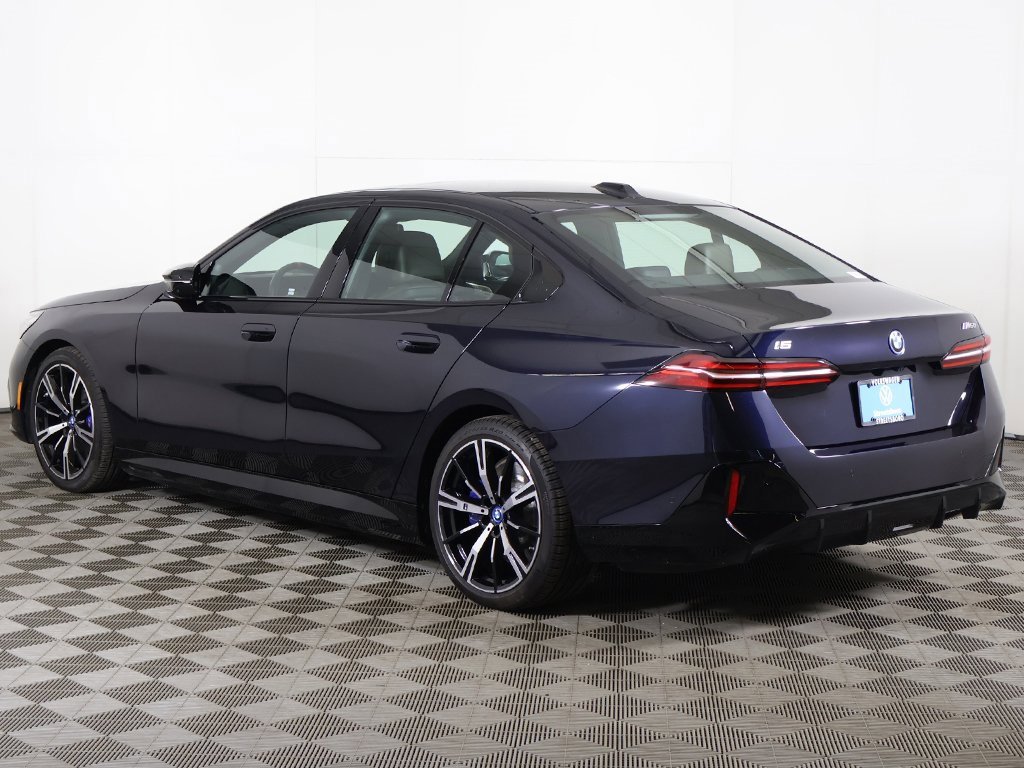 Used 2024 BMW i5 M60 w/ Premium Package image 13