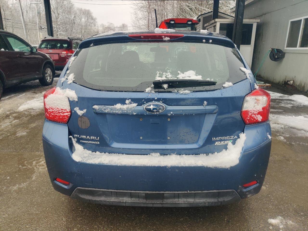 Used 2012 Subaru Impreza 2.0i Premium image 5