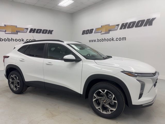 Used 2026 Chevrolet Trax LT w/ Driver Confidence Package FWD image 3