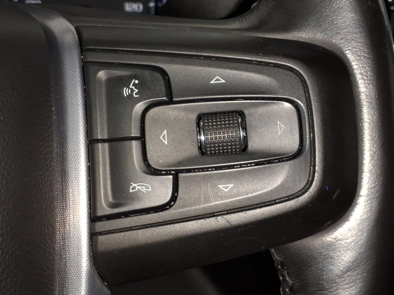 Used 2020 GMC Sierra 1500 Elevation w/ Elevation Value Package RWD image 6